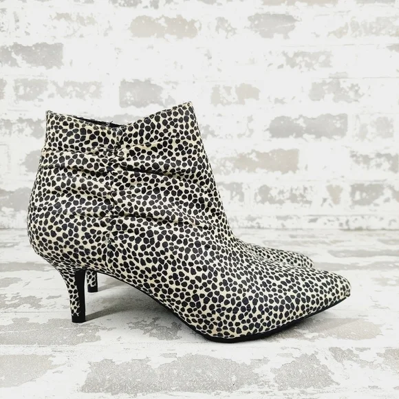 NEW Kelly & Katie Arina Animal Print Black White High Heel Ankle Boots D839 - Picture 5 of 12